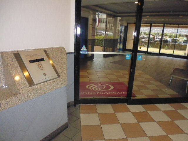 倉敷市幸町の賃貸マンションのエントランス|オートロック