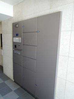 【その他共用部分】 | 不在時にもお荷物が受け取れる宅配ボックス