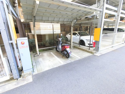 【その他共用部分】 | グランシティ保土ヶ谷 | バイク置場