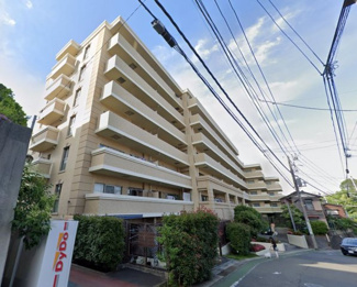 【外観】 | 女性に人気。収納力の高いウォークインクローゼット二箇所付。
リビング横の和室はお子様のお昼寝や遊び場所にも◎