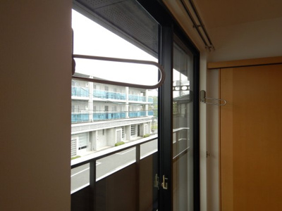 【設備】 | ビバリースクエアＢ | 室内物干し