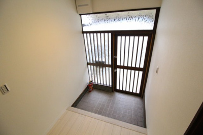 【玄関】 | 北野添　貸家