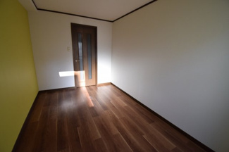 【洋室】 | ラピート兵庫 | 広々とした洋室です