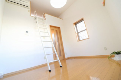 【洋室】 | オーナメント西町