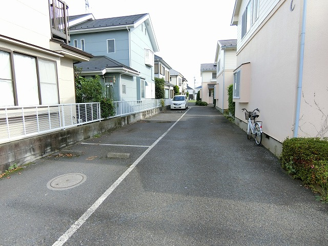 サニーコート桧木C棟の駐車場