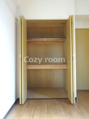 【収納】 | リュミエール江坂 | クローゼット収納OPEN