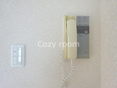 【セキュリティ】 | リュミエール江坂 | インターホンです