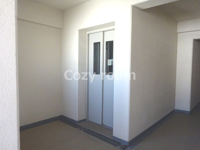 【その他共用部分】 | リュミエール江坂 | 各フロアのエレベーターです