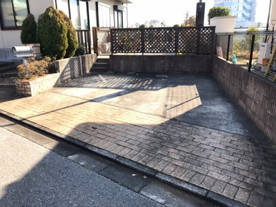 【駐車場】 | 守谷市美園　中古一戸建　日当たり景観　積水ハウス施工 | 並列２台の駐車場スペース