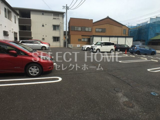【駐車場】 | 駐車場に車を止められます