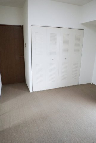 シティハイツメープルの洋室