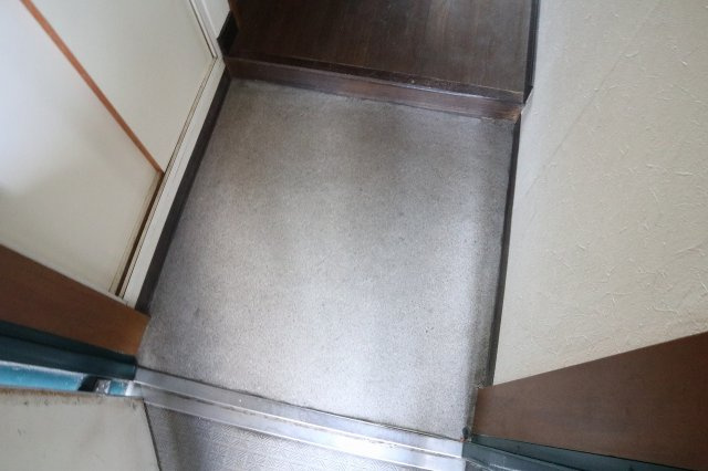 シティハイツメープルの玄関