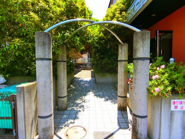 泉ヶ丘アイビースクエアのエントランス