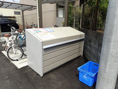 【その他共用部分】 | FUNs遊園Ⅰ/ファンズ遊園Ⅰ | 敷地内ごみ置き場でごみ出しもらくらく～♪忙しい社会人さんや主婦さんにもうってつけ！