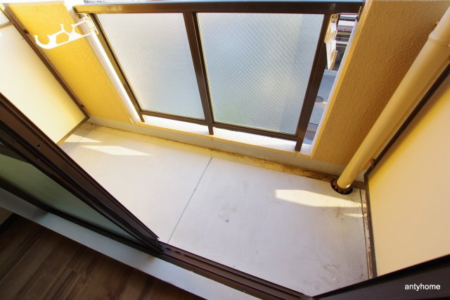 リアライズ西淡路　仲介手数料無料のバルコニー