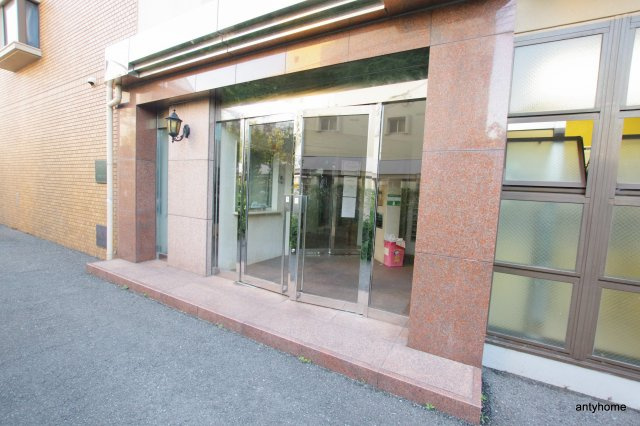 リアライズ西淡路　仲介手数料無料のエントランス