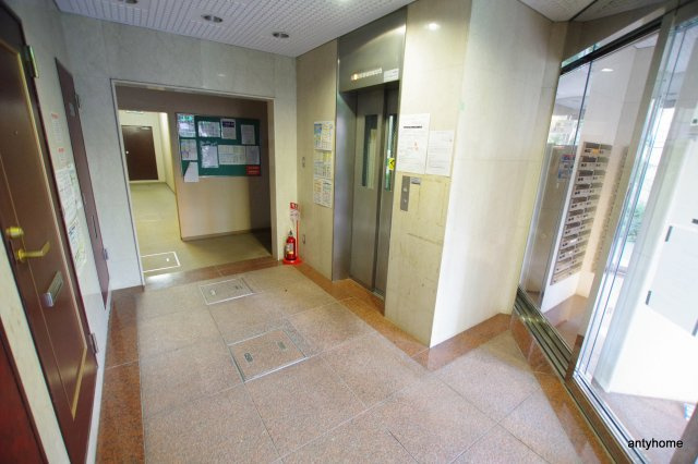 リアライズ西淡路　仲介手数料無料のロビー