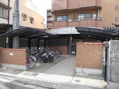 エストメゾン京都の駐車場|駐輪場
