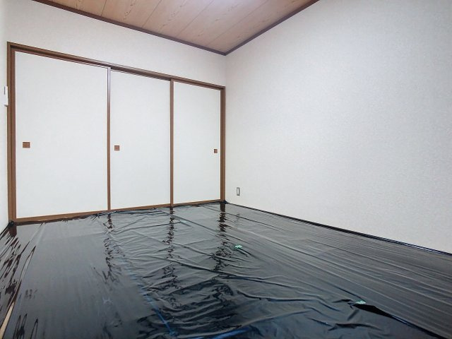 ハイネスイーストⅡの和室