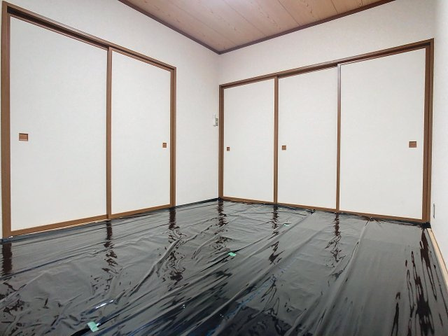 ハイネスイーストⅡの和室