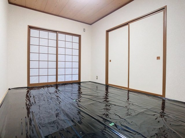 ハイネスイーストⅡの和室