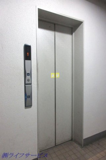 【エントランス】 | エレベーター