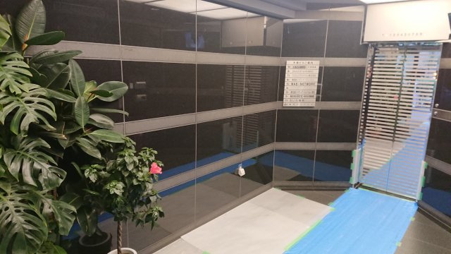 木挽ビルのエントランス