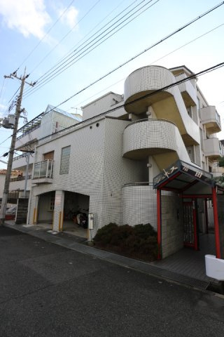 ジュネス福田の外観