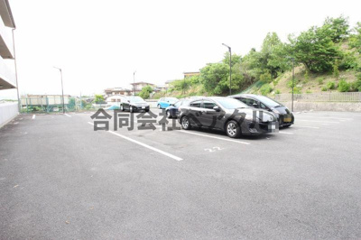 【駐車場】 | ハイツモアライフ | 駐車場があります