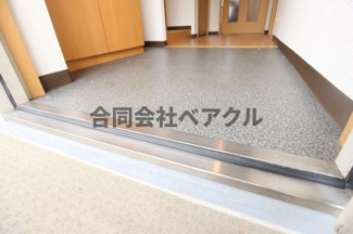 【玄関】 | ハイツモアライフ | シンプルで使いやすい玄関です