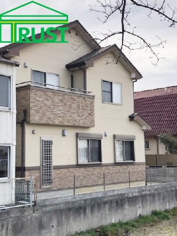 南別府4丁目中古戸建の外観|キッチン横からの勝手口もあり便利ですね。