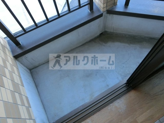ハイツ四季のバルコニー