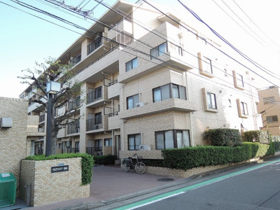 【外観】 | セルコヴァハイツ綱島 | 明るいリビングと接した和室はオープンにすると開放感あふれるスペースに
南西向きにつき日照・通風良好です♪