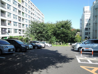 【駐車場】 | 希望が丘第参コーポラスB棟 | 平置き駐車場