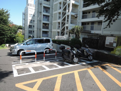 【その他共用部分】 | 希望が丘第参コーポラスB棟 | バイク置場