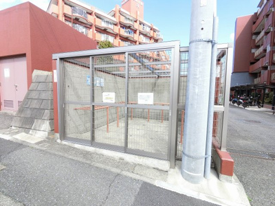 【その他共用部分】 | ライオンズマンション金沢八景B棟 | 敷地内ゴミ置場です。