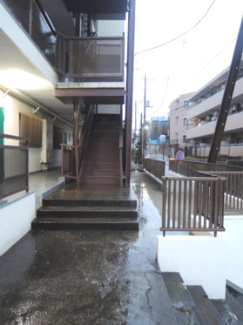 【エントランス】 | JR京浜東北・根岸線「鶴見」駅徒歩13分。