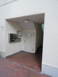 【エントランス】