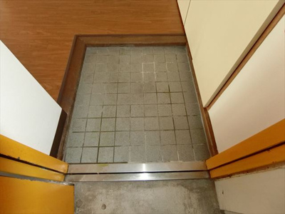 【玄関】 | エイケンビル