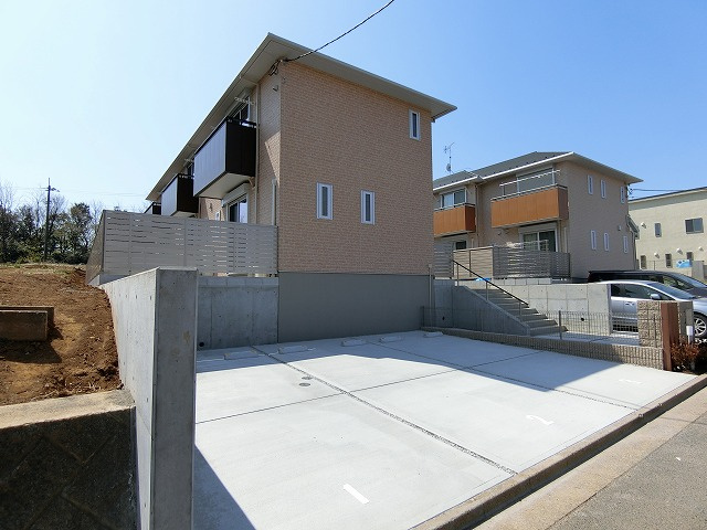 【外観】 | リブラD棟 | ペットOK♪小田急多摩線「栗平」駅まで徒歩圏内！ミサワホーム施工のテラスハウスです☆