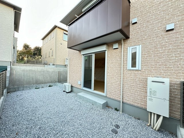 【庭】 | リブラD棟 | 南東向きの専用庭です！お庭でゆったり過ごしたり、プランターでガーデニングなども楽しめますね♪