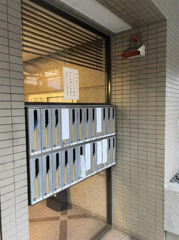 ◆駅徒歩３分＆３沿線利用可能◆最上階の三方角住戸◆レックス清水五条のその他共用部分|メールボックス