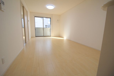 【居間・リビング】 | ルセリア豊中 | 別室の写真使用