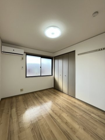 セジュールアイリスの洋室