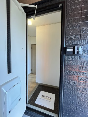 セジュールアイリスの玄関