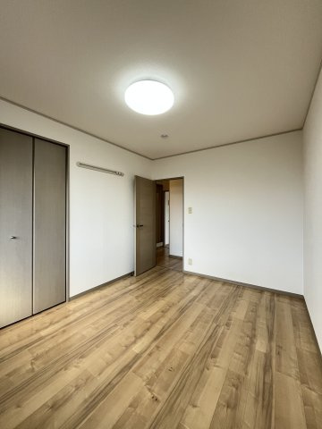 セジュールアイリスの洋室