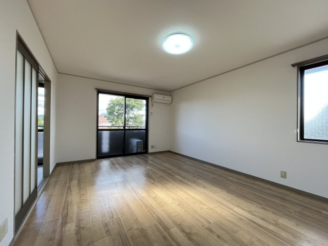 セジュールアイリスの居間・リビング