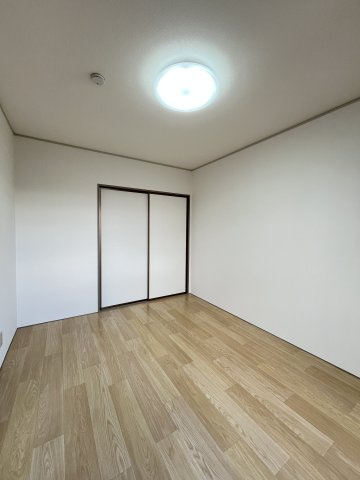 セジュールアイリスの洋室