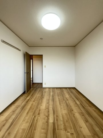 セジュールアイリスの洋室