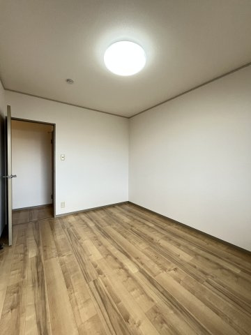 セジュールアイリスの洋室